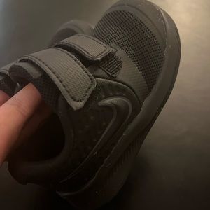 4c Nike tennis shoes